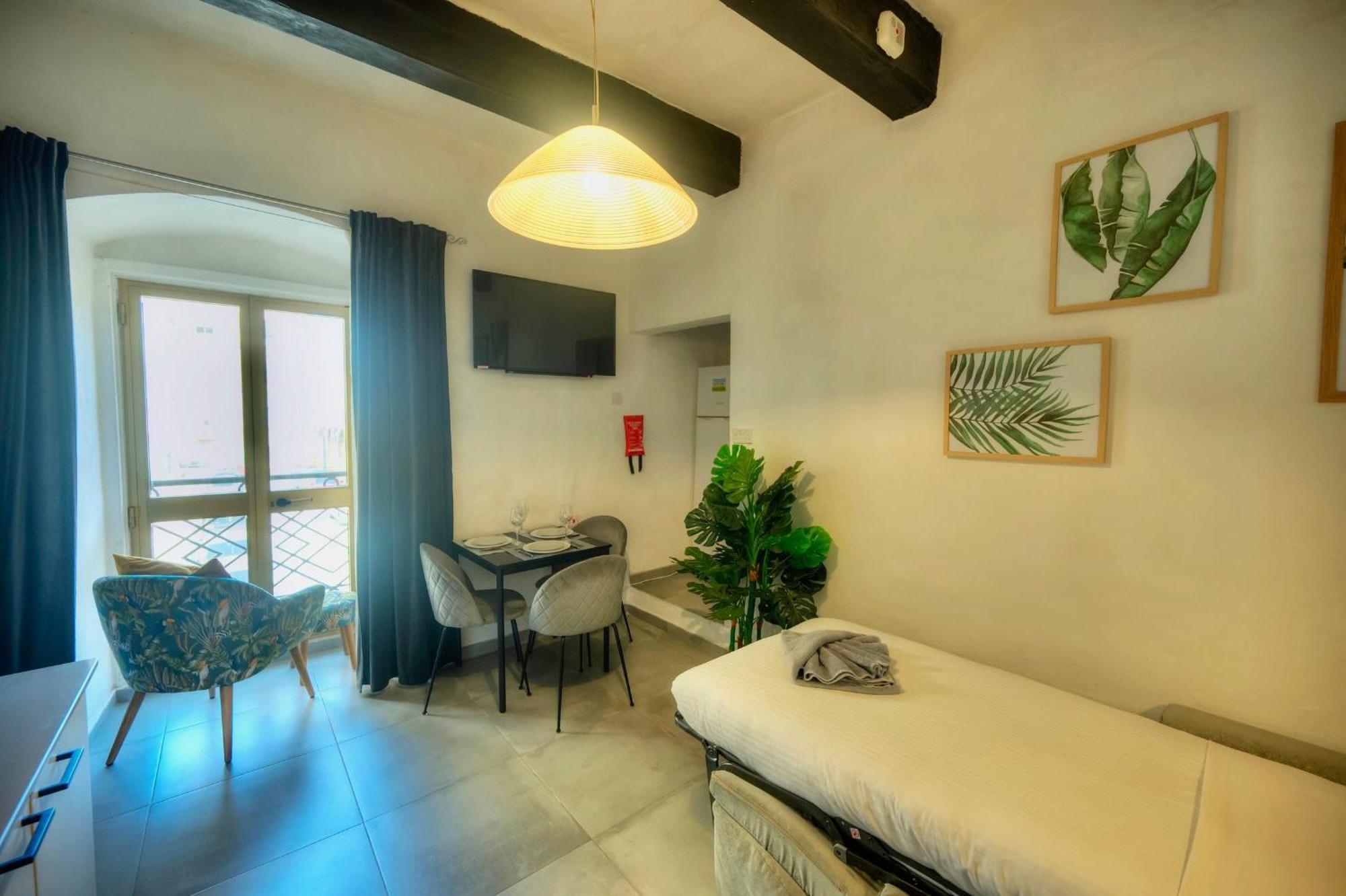 Cozy Flat. Swim Beach 2 Minutes Walk. The Old Valletta Mcri1-1 Экстерьер фото